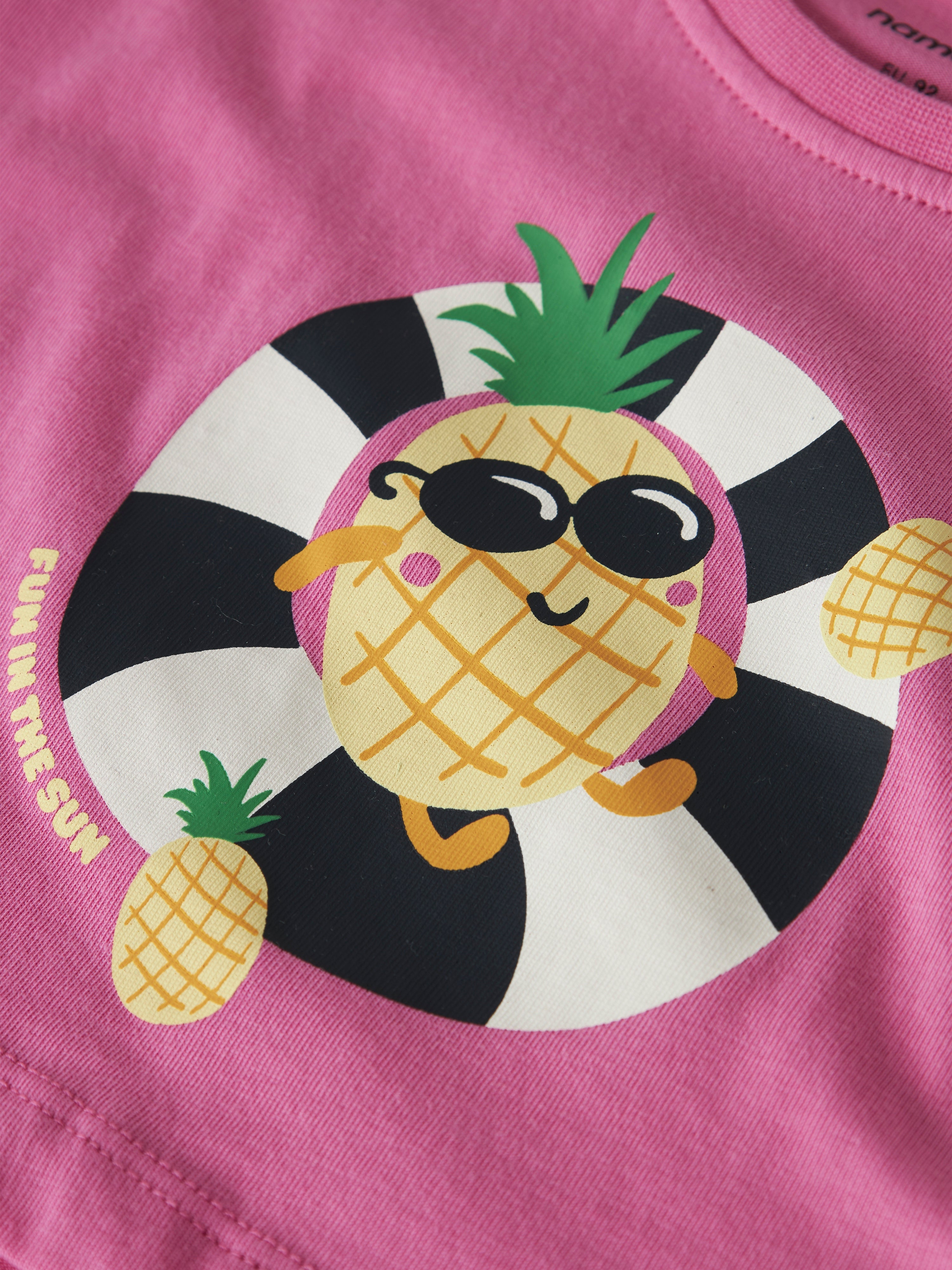 Camiseta Crop Piña Gafas Fucsia