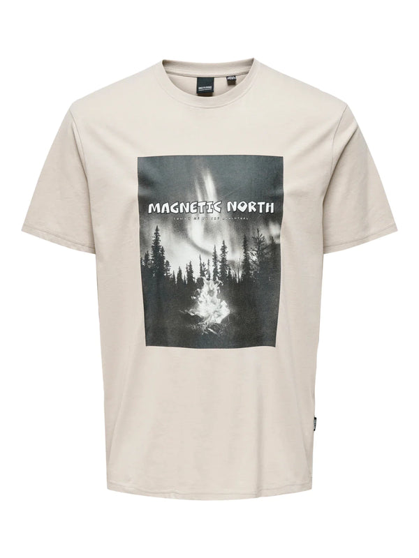 Camiseta Magnetic North